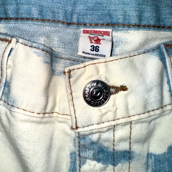 Men’s True Religion Jorts - Picture 5 of 5